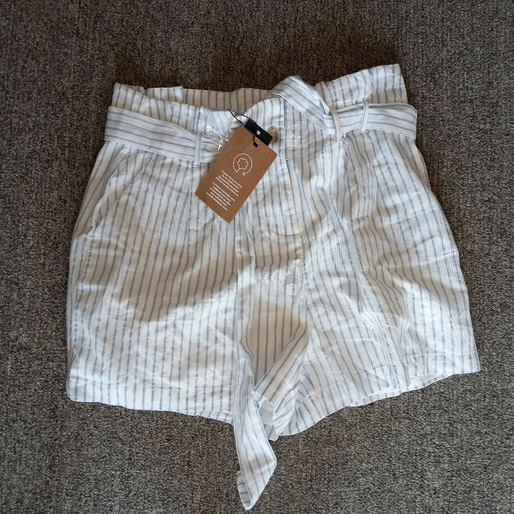 Vero moda striped shorts with belt size medium